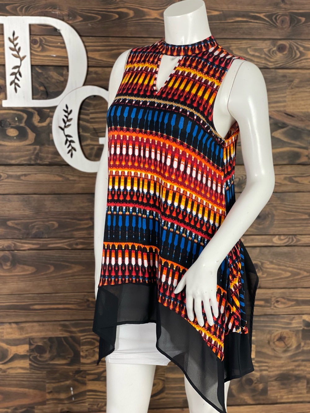 Valerie Stevens Multicolor Geo-Print Sleeveless Tank Keyhole High Neck Colorful